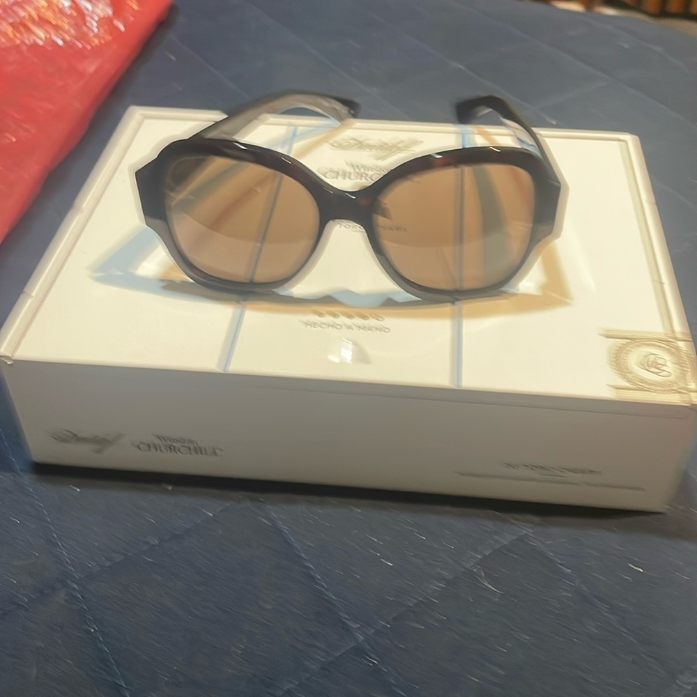 Beautiful Saint Laurent Sunglasses